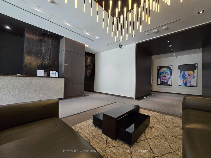 Property Photo:  200 Sackville Street 613  ON M5A 0C4 