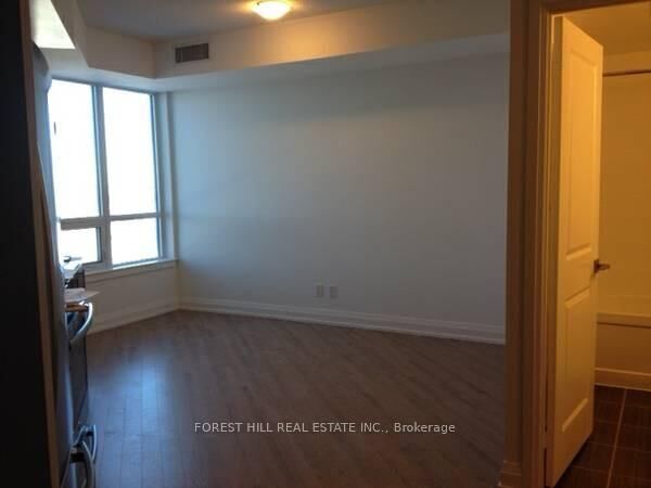 Property Photo:  7161 Yonge Street 621  ON L3T 0C8 