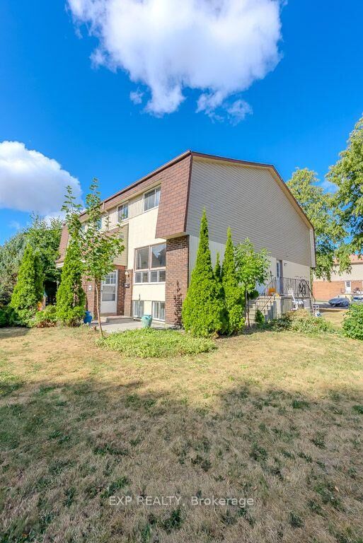 Property Photo:  37 Forester Crescent C  ON K2H 8Y3 