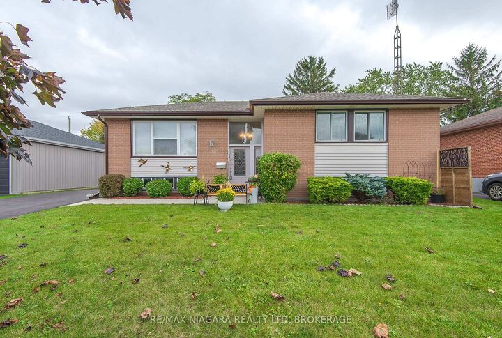 Property Photo: 10 First Avenue ON L3K 5N4