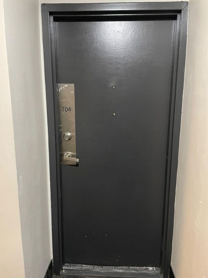 Property Photo:  45 Sunrise Avenue 704  ON M4A 2S3 