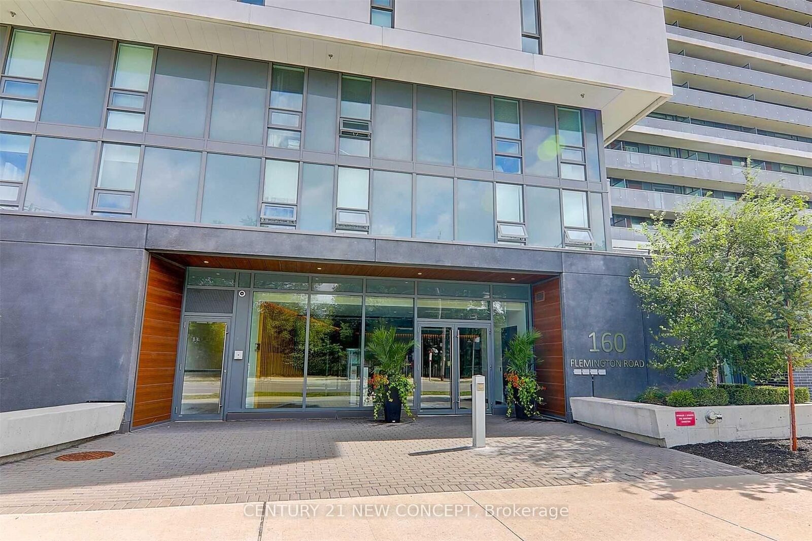 Property Photo: 160 Flemington Road 1015 ON M6A 0A9