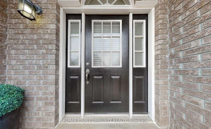 Property Photo:  310 Christopher Drive 31  ON N1P 1B4 