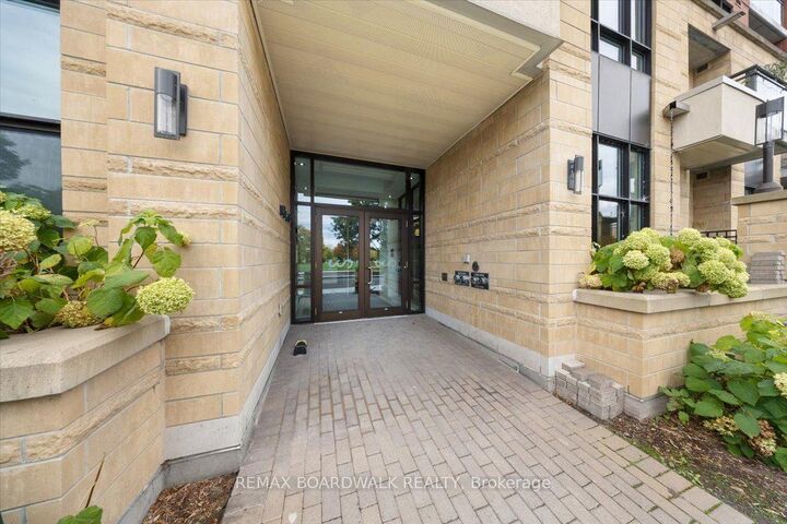 Property Photo:  316 Bruyere Street 517  ON K1N 0C3 