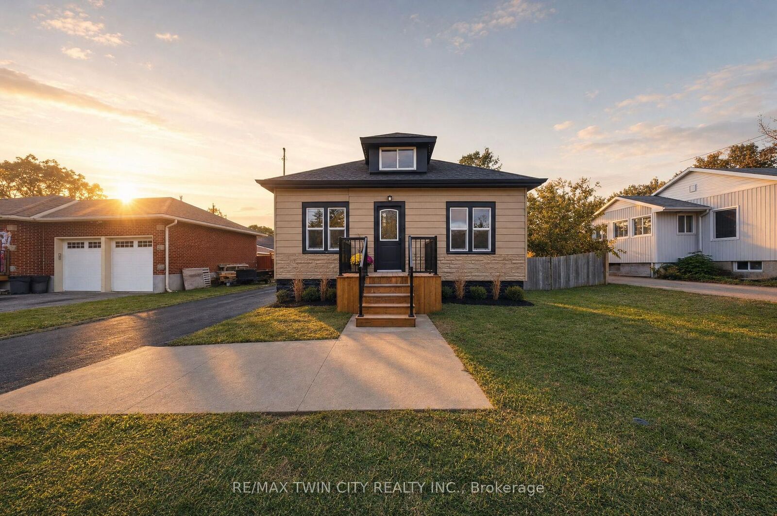 Photo de la propriété: 24 Park Road N ON N3S 6T2
