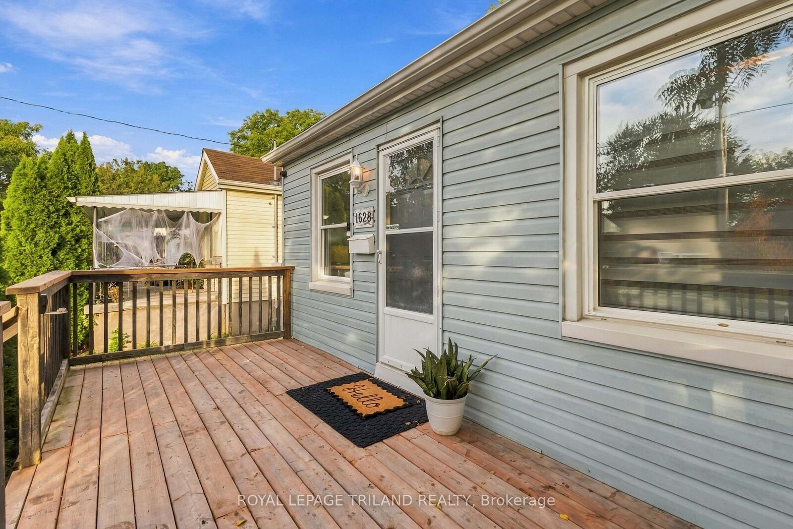 Property Photo:  1628 Churchill Avenue  ON N5W 2K9 