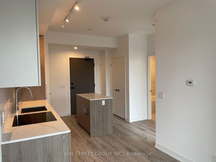 Property Photo:  15 Holmes Avenue #1505  ON M2N 0L4 