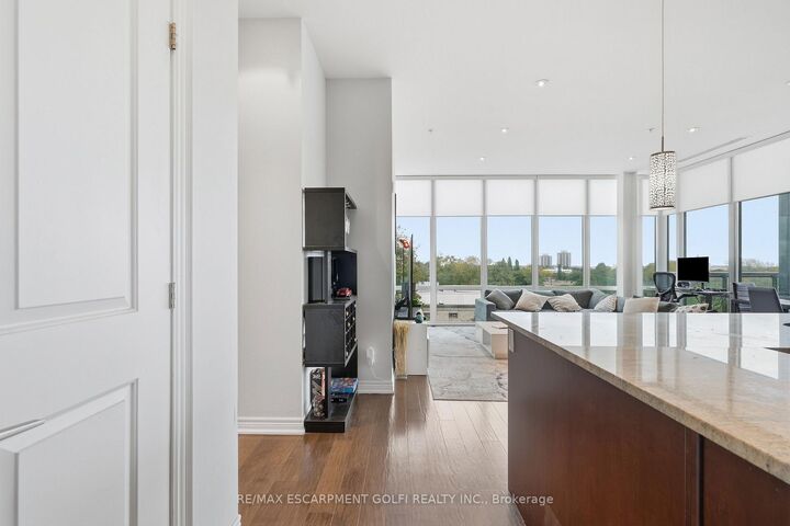 Property Photo:  50 Murray Street W 403  ON L8L 1B3 