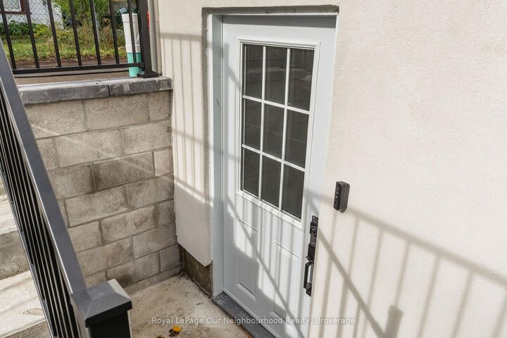 Property Photo: 513 Parkhill Road W B ON K9H 3J4