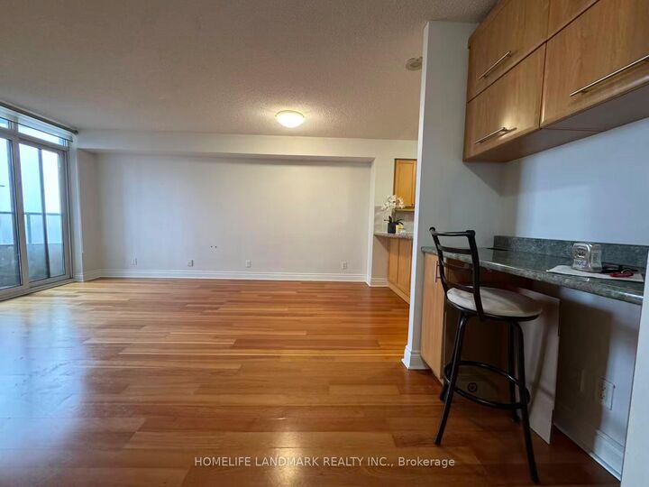 Property Photo:  78 Harrison Garden Boulevard 1005  ON M2N 7E2 