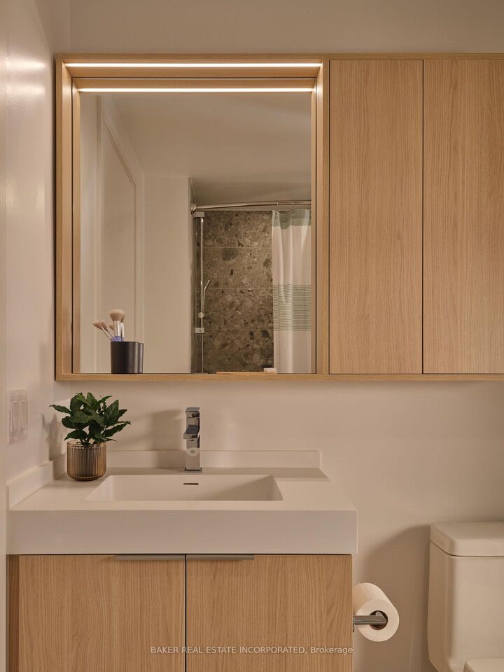 Property Photo:  432 Cherry Street 817  ON M5A 1B3 