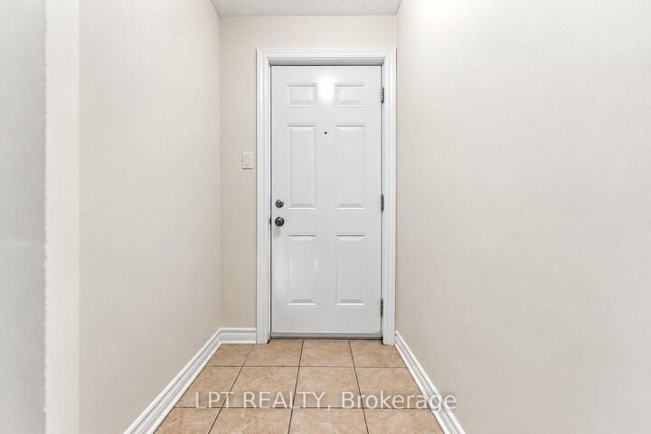Property Photo:  6722 Jeanne D'Arc Boulevard N B  ON K1C 6E9 