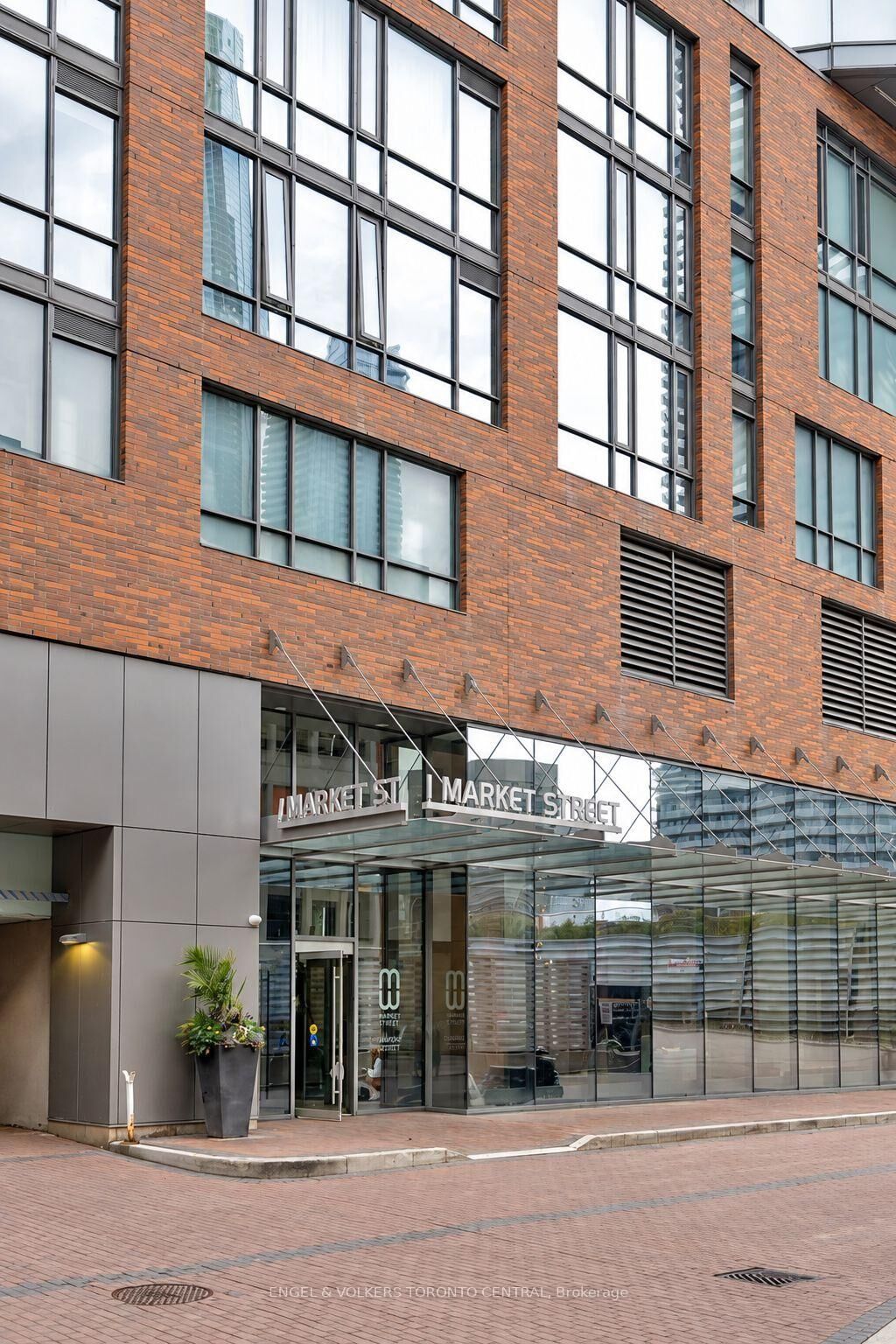 Property Photo:  1 Market Street 2405  ON M5E 0A2 