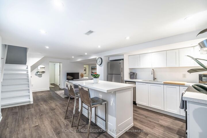 Property Photo:  46 Karnwood Drive Bsmt  ON M1L 2Z6 
