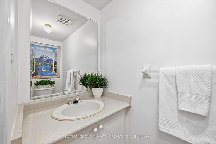 Property Photo:  5555 Prince William Drive 21  ON L7L 6P3 