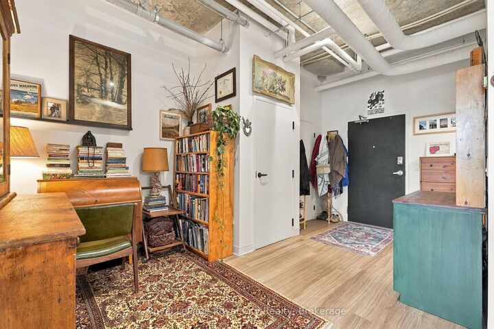 Property Photo:  120 Huron Street 409  ON N1E 0T8 