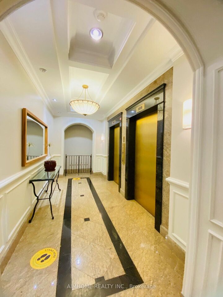 Property Photo:  130 Pond Drive 708  ON L3T 7W5 