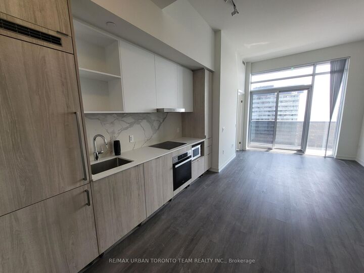 Property Photo:  138 Downes Street 5005  ON M5E 0E4 