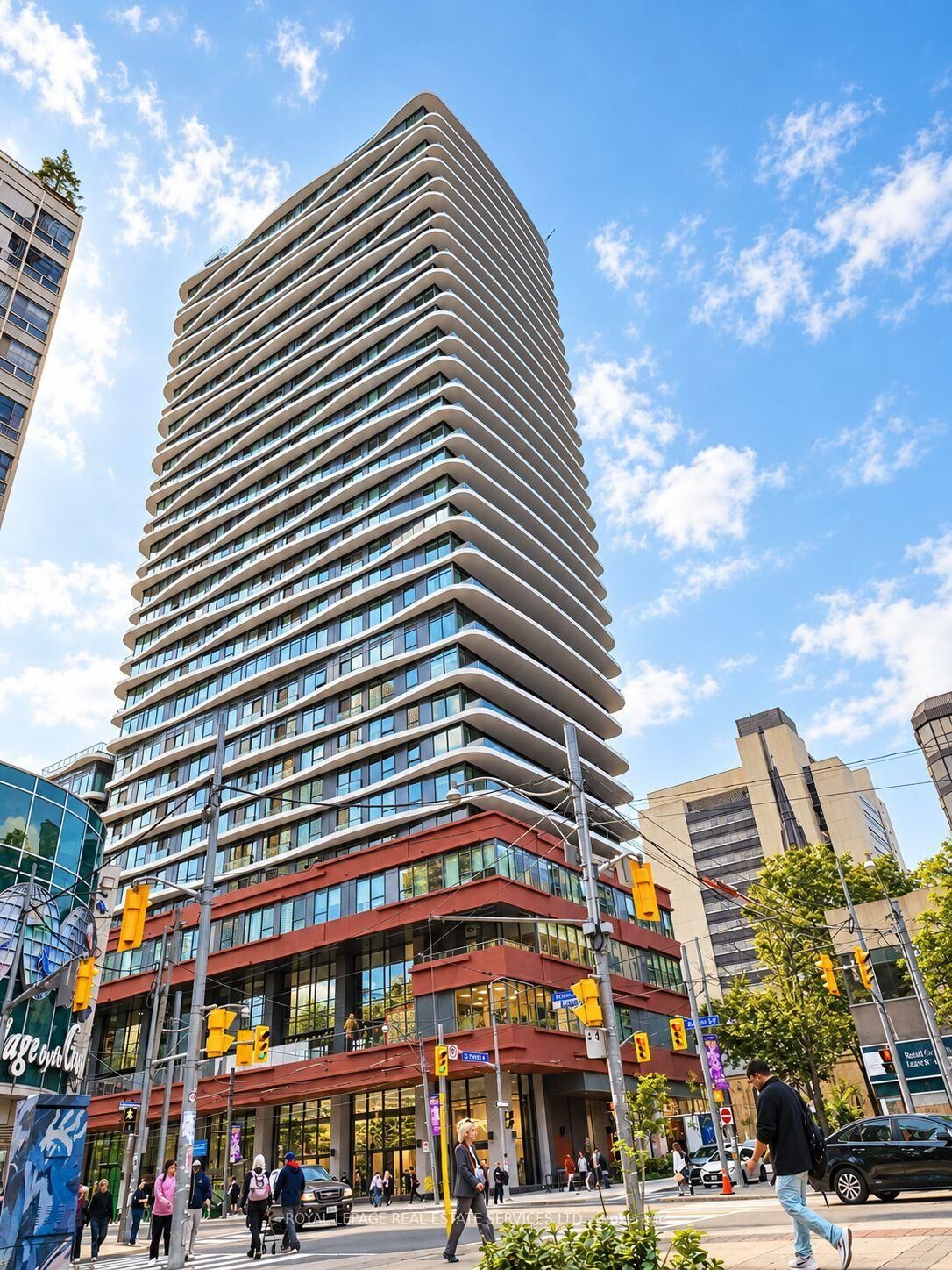 Property Photo:  280 Dundas Street SW 2906  ON M5T 1G2 