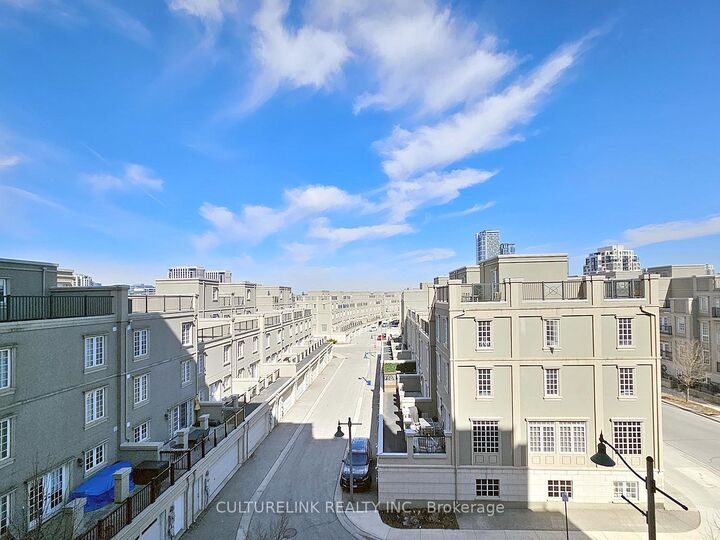 Property Photo:  1 Upper Duke Crescent 401  ON L6G 0B6 