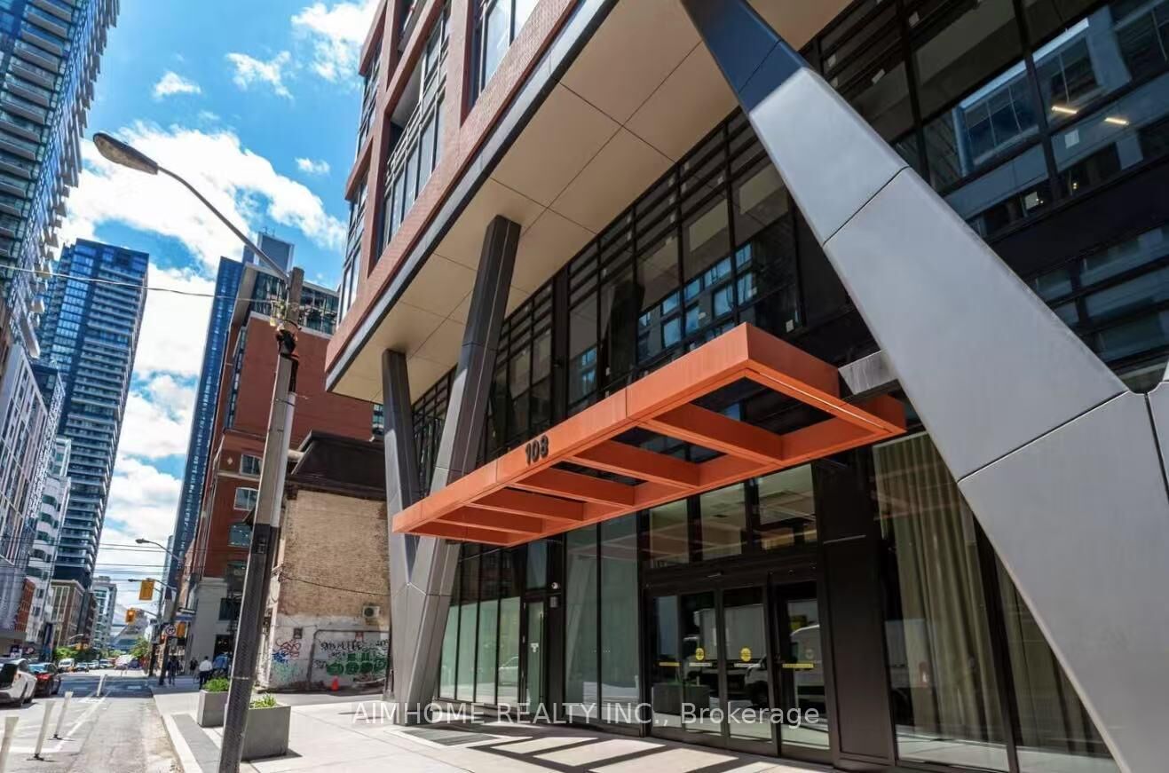 Property Photo:  108 Peter Street 1010  ON M5V 2G7 