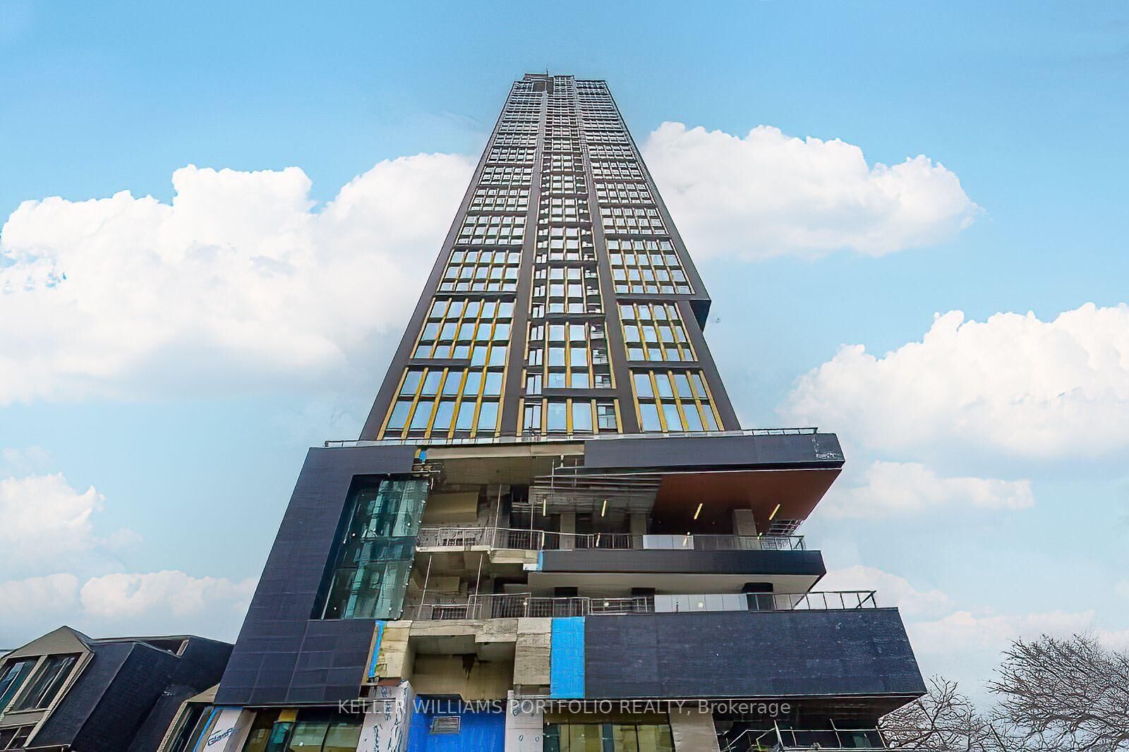 Property Photo:  319 Jarvis Street 1816  ON M5B 2C2 