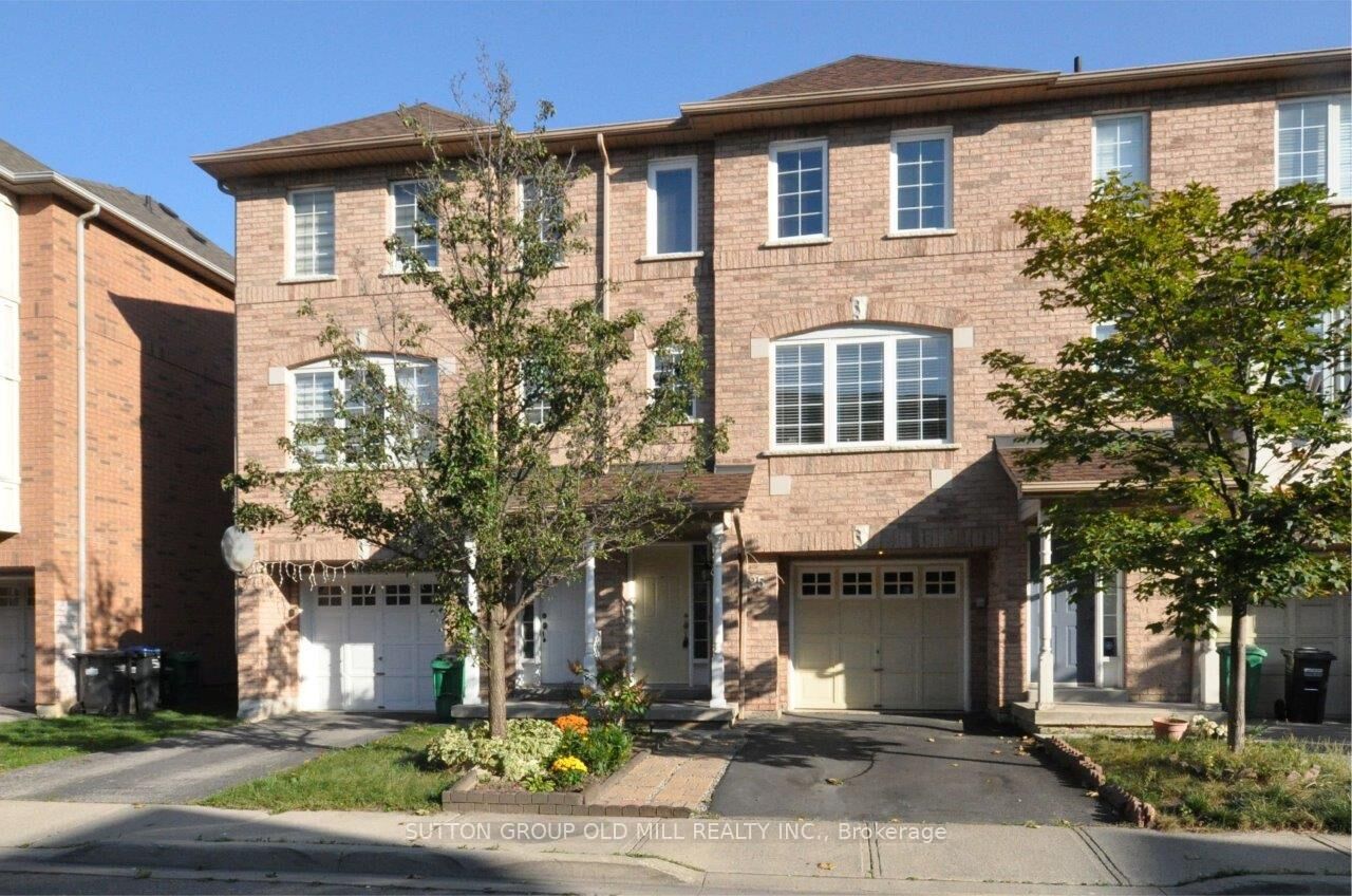 Property Photo:  80 Acorn Place 25  ON L4Z 4C9 
