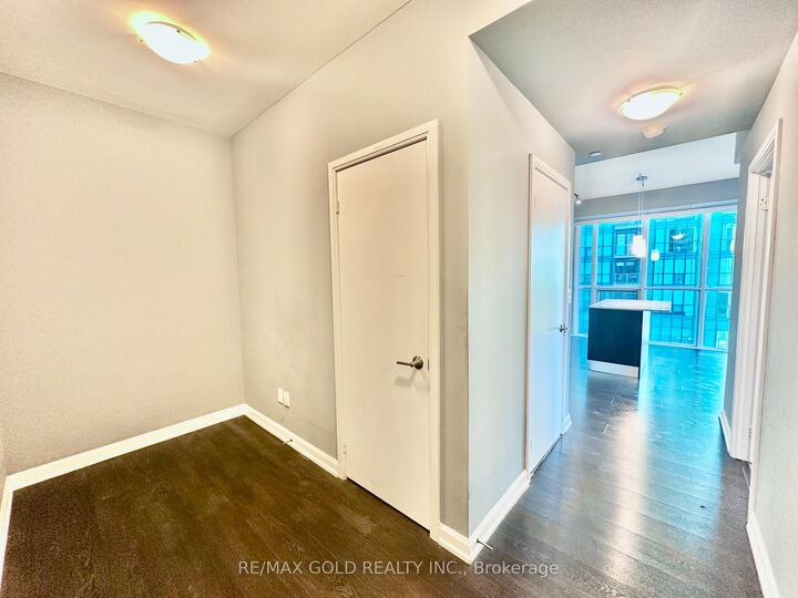 Property Photo:  11 Bogert Avenue 702  ON M2N 1K4 