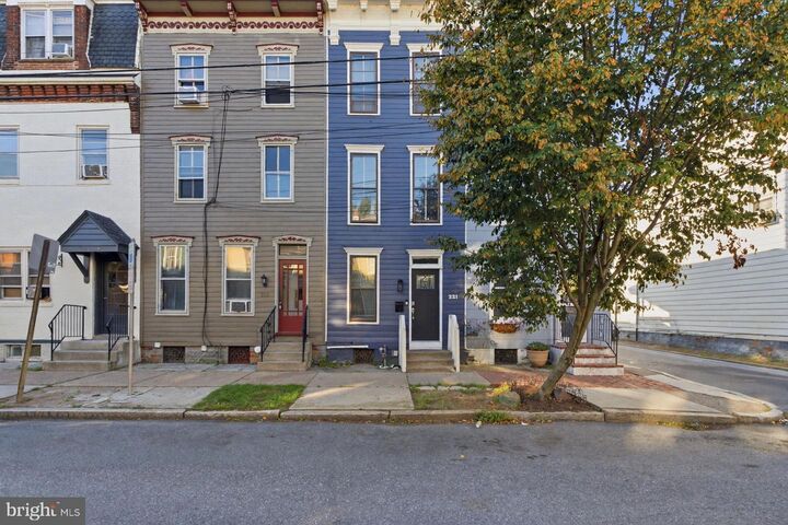 Property Photo:  221 Boas Street  PA 17102 