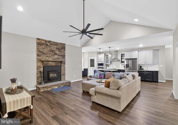 Property Photo: 19178 Seals Road VA 22427