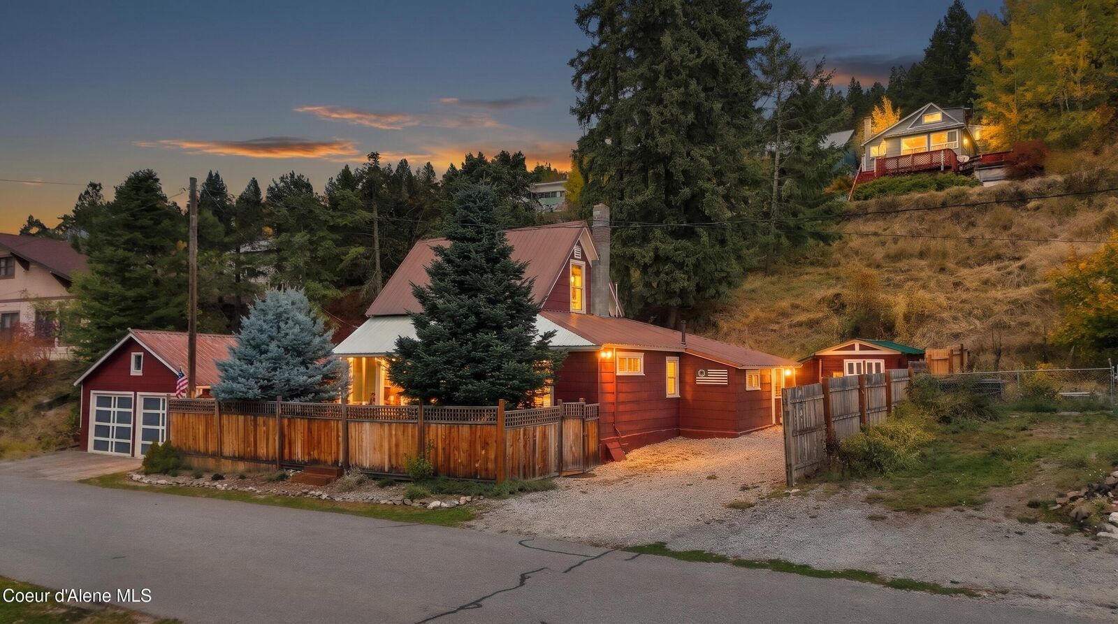 Property Photo:  511 Hunter St  ID 83846 