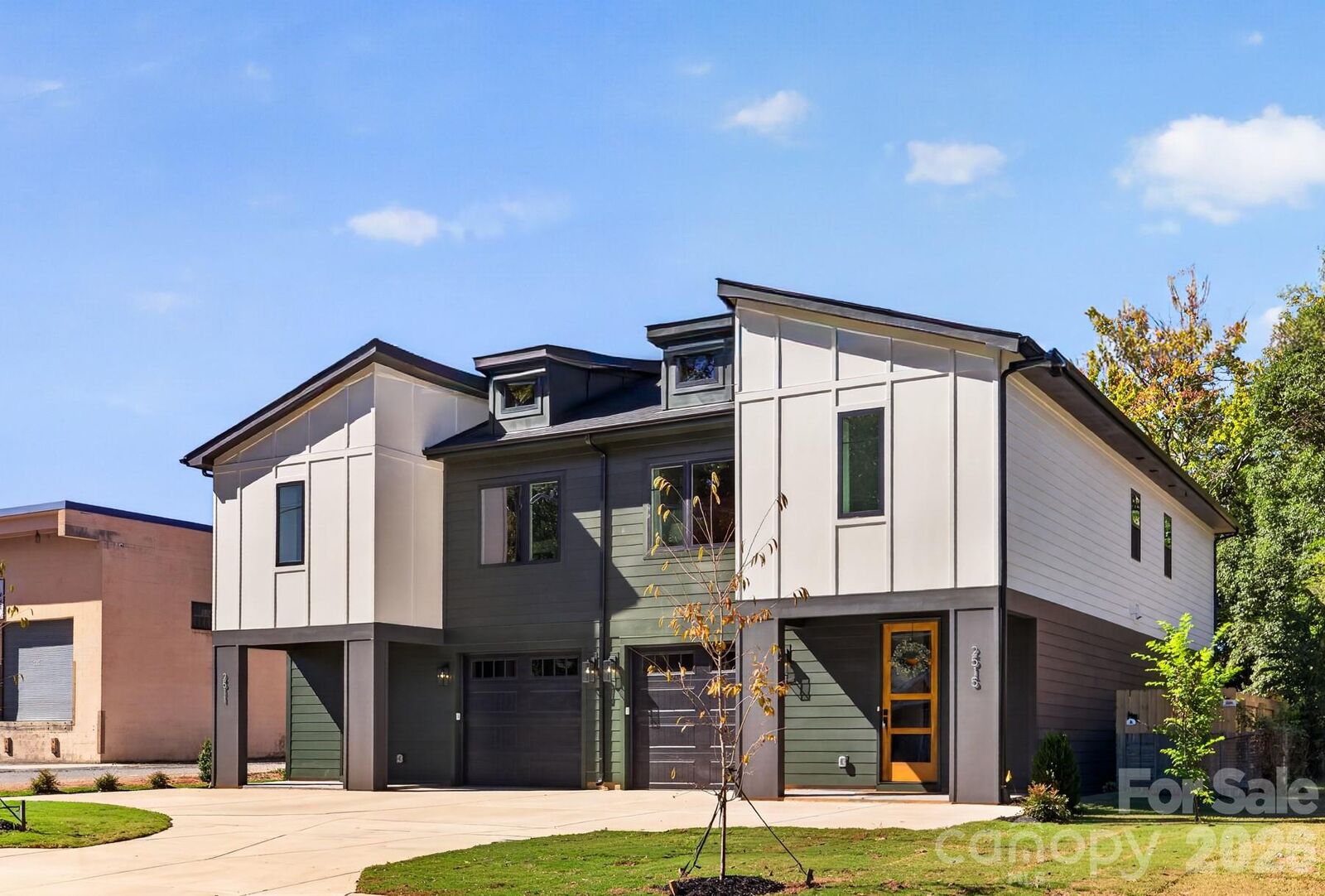 Property Photo:  2515 Grimes Street  NC 28206 