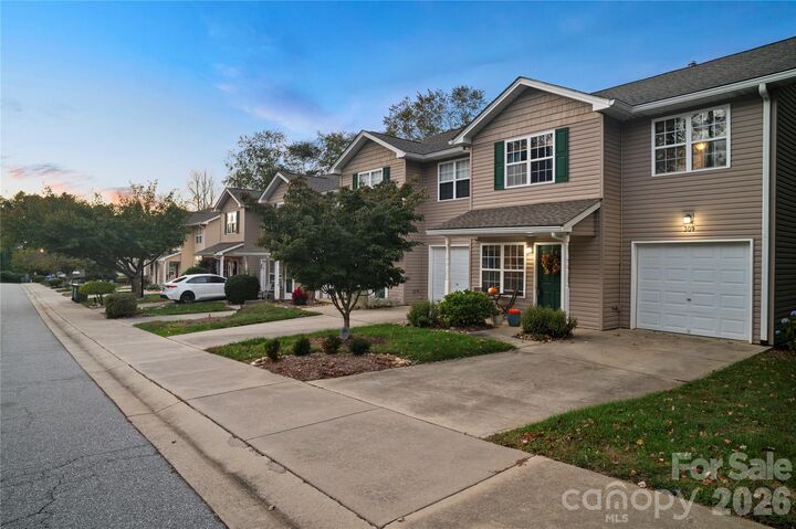 Property Photo:  309 Wiltshire Circle  NC 28732 