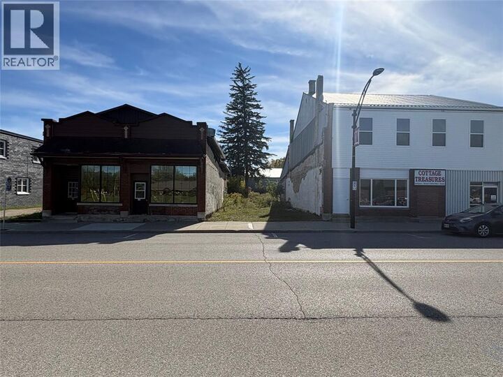 Property Photo:  113 Main Street  ON N0M 2N0 