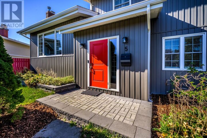 Property Photo:  5 Labrador Place  NL A1A 3S3 