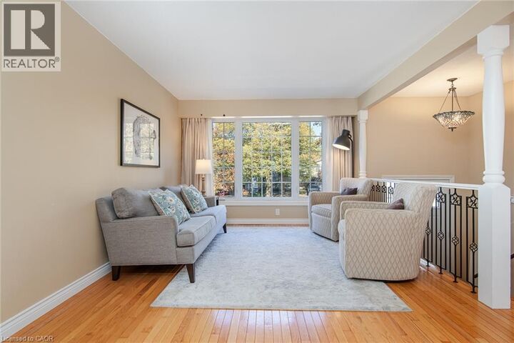 Property Photo:  118 Wheatfield Crescent  ON N2P 1P7 