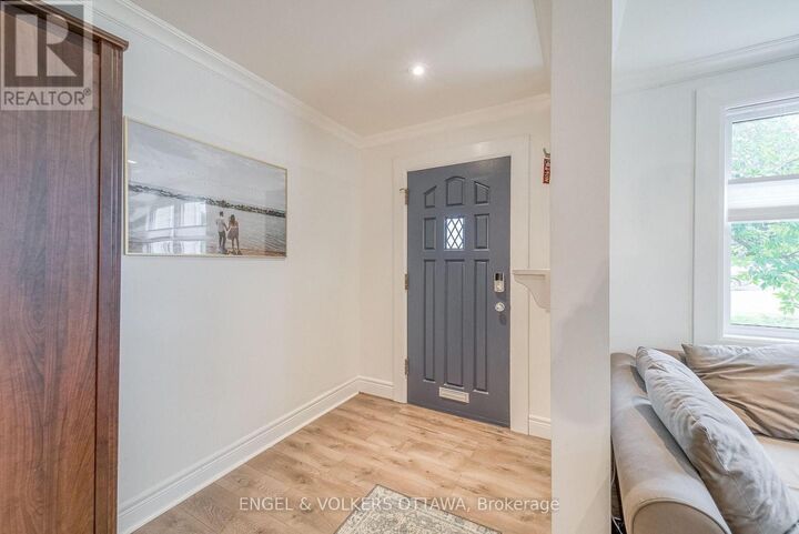 Property Photo:  379 Madison Avenue  ON K2A 0B6 