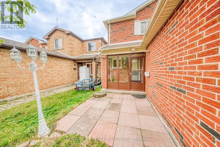 Property Photo: 109 Swinton Crescent ON L4J 2W9