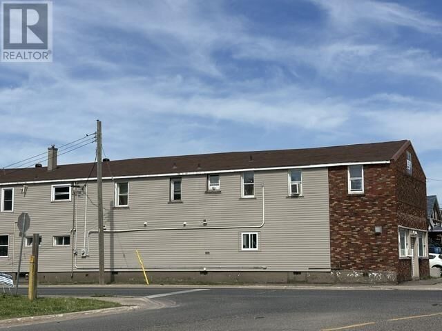 Property Photo: 254 Wallace Ter ON P6C 1K7