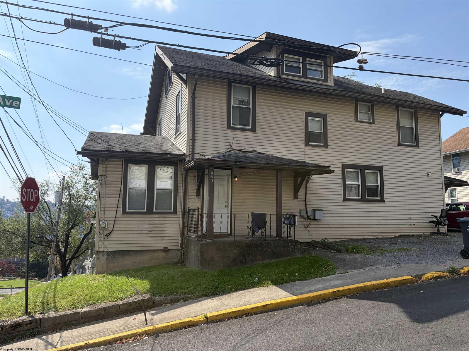 Property Photo:  669 Price Street  WV 26505 