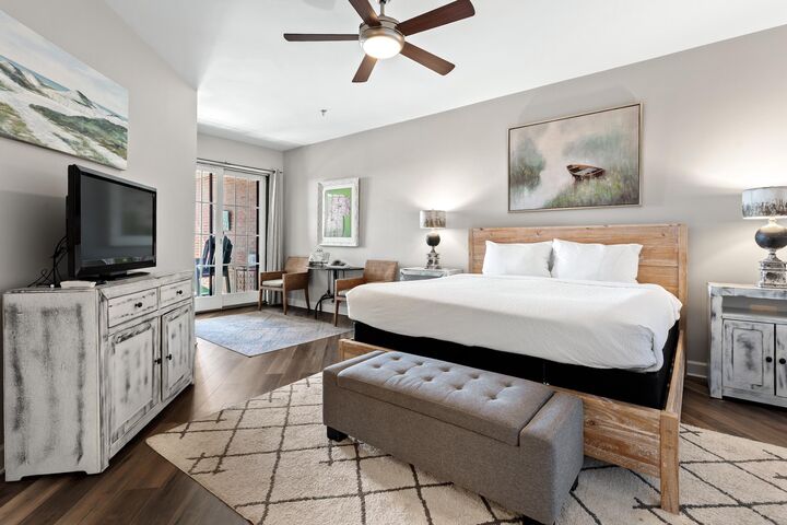 Property Photo: 10343 E Co Highway 30A 314D 314 D FL 32461