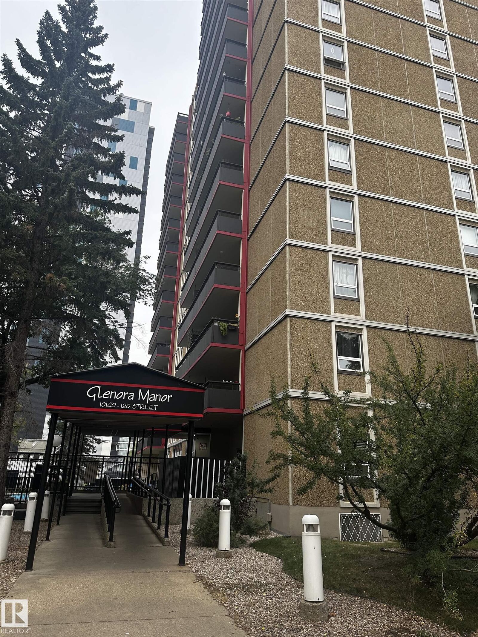 Property Photo:  10140 120 Street NW 101  AB T5K 1Z8 