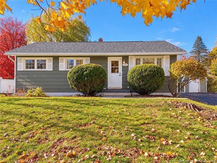 Property Photo:  109 Oak Avenue  NB E3A 2E6 