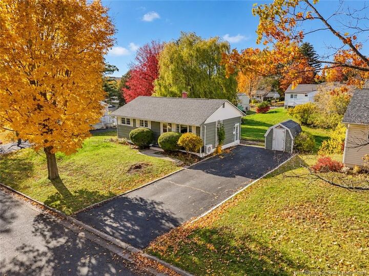 Property Photo:  109 Oak Avenue  NB E3A 2E6 