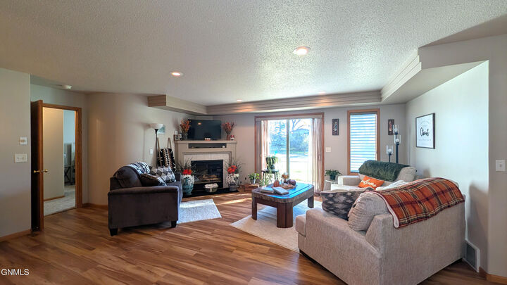 Property Photo:  3025 Marina Road SE  ND 58554 