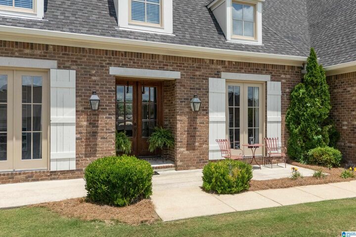 Property Photo: 2321 Bellevue Court AL 35226