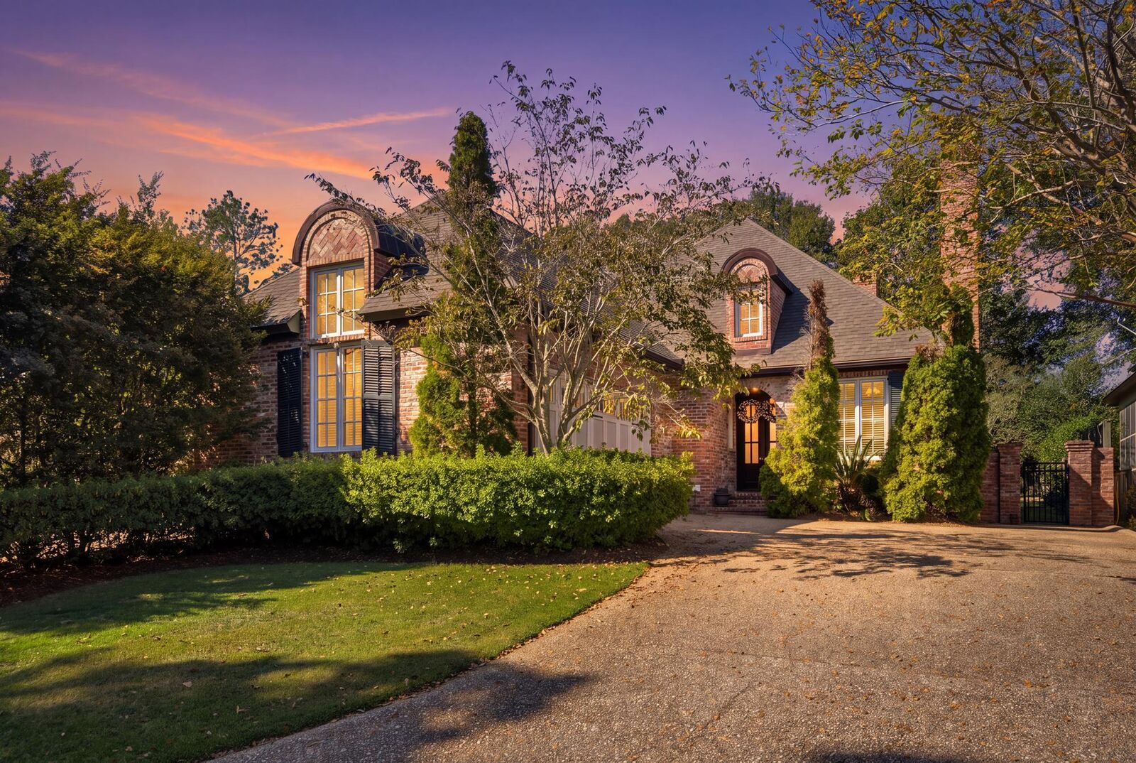 Property Photo:  11 Golf Club Road  MS 39402 