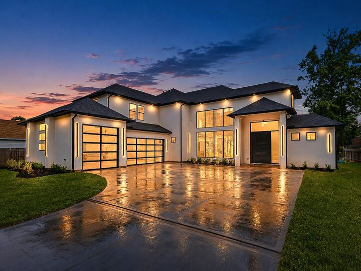 Property Photo: 5907 Weisinger Dr TX 77354