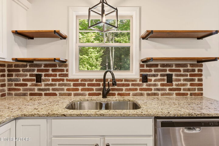 Property Photo:  168 Edgewood Drive  TN 37849 