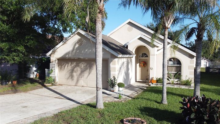 Property Photo:  16409 Coopers Hawk Avenue  FL 34714 